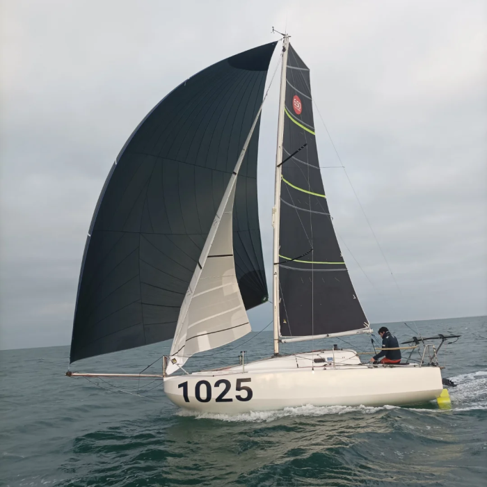 voiles d’essais Maxi 6.50 ©All Purpose Roscoff